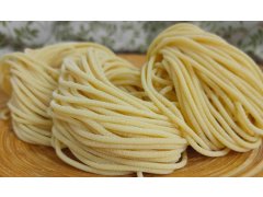TĚSTOVINY čerstvé Špaghetti 900g TĚSTOVINY čerstvé Špaghetti 900g