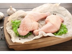 KUŘECÍ STEHNA uzená 5x cca 220g  (mražené)