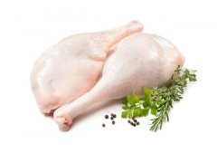 KACHNÍ STEHNA 220-240g  cca 6kg (mražené)
