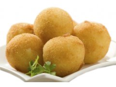 KROKETY ,,A" Bramborové předsmažené 2,5kg (mražené)